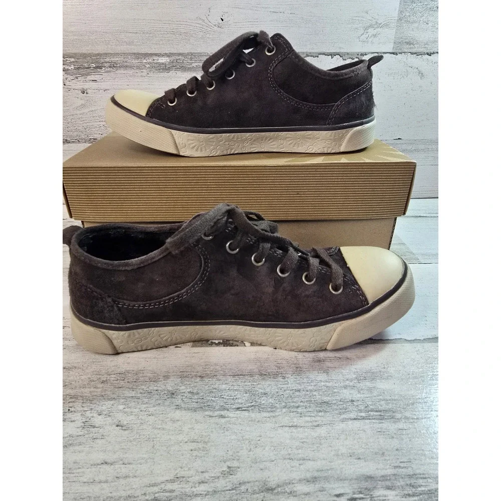 UGG‎ Australia 1888 Brown Suede Shearling Lined Low Top Sneakers Mens 7 Womens 9